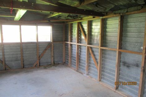 Photo of property in 1086 High Street, Taita, Lower Hutt, 5011