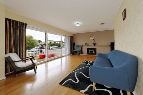 Photo of property in 22 Sarona Avenue, Glen Eden, Auckland, 0602