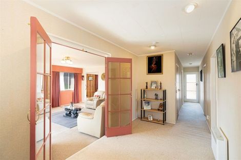 Photo of property in 80 Gray Avenue, Paraparaumu Beach, Paraparaumu, 5032