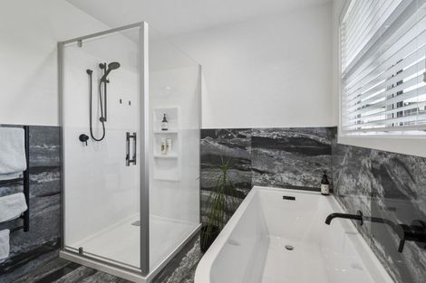 Photo of property in 172 Hendersons Line, Kelvin Grove, Palmerston North, 4470