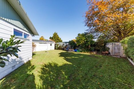 Photo of property in 107 Ruamahanga Crescent, Terrace End, Palmerston North, 4410