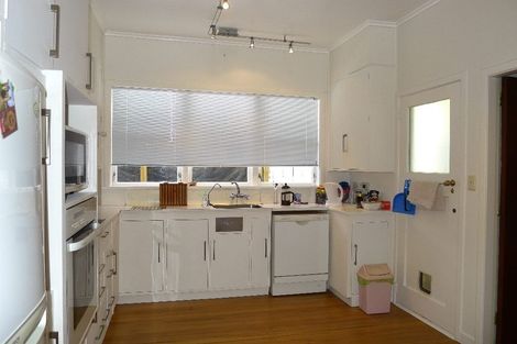 Photo of property in 14 Nathan Avenue, Paraparaumu Beach, Paraparaumu, 5032