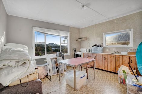 Photo of property in 28 Bayly Road, Moturoa, New Plymouth, 4310