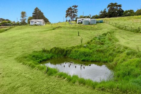 Photo of property in 100 Evans Road, South Head, Helensville, 0874