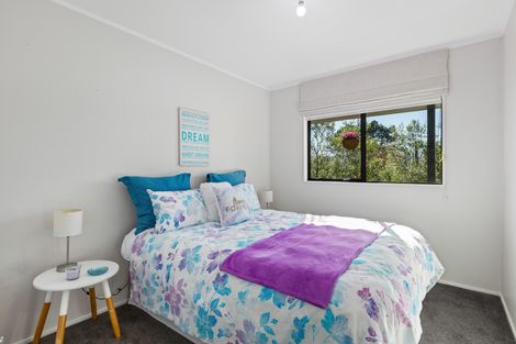 Photo of property in 3/39 Fairmount Road, Titirangi, Auckland, 0604