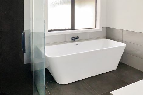 Photo of property in 8 Gladys Place, Levin, 5510