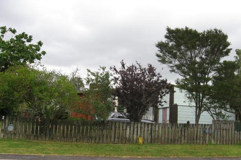 Photo of property in 12 Roseneath Place, Birkdale, Auckland, 0626