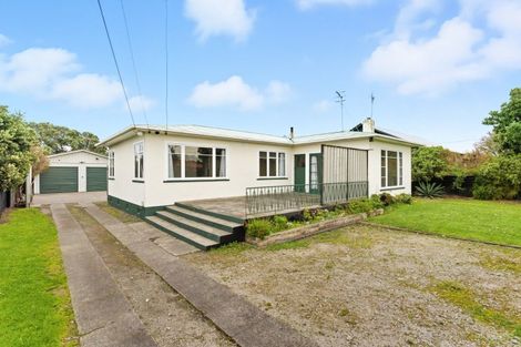 Photo of property in 49 Polson Street, Castlecliff, Whanganui, 4501