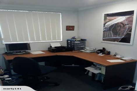 Photo of property in 195 Keri Vista Rise, Papakura, 2110