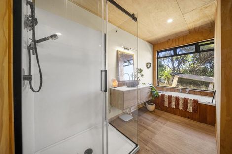 Photo of property in 1574 Whaanga Road, Raglan, 3296