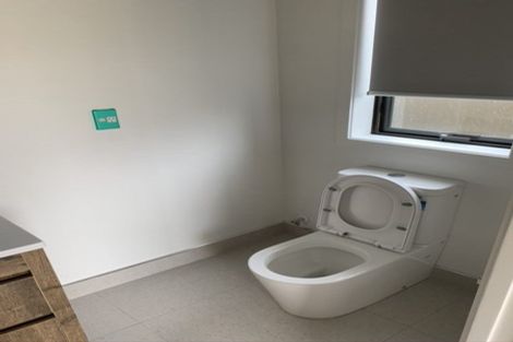 Photo of property in 5a Tawa Road, Te Atatu Peninsula, Auckland, 0610