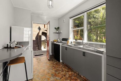 Photo of property in 115 Hornsey Road, Melrose, Wellington, 6023