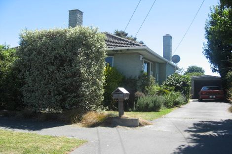 Photo of property in 8 Janet Street, Upper Riccarton, Christchurch, 8041