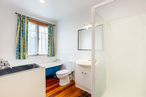 Photo of property in 2/13 Hart Road, Hauraki, Auckland, 0622