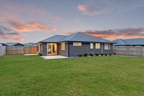 Photo of property in 34 Hilton Drive, Amberley, 7410