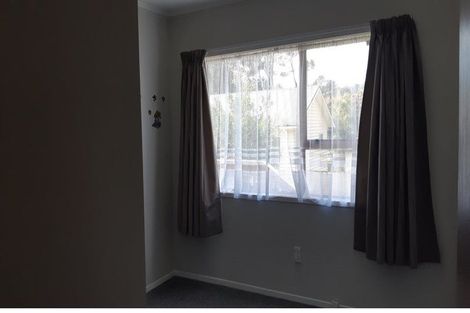 Photo of property in 2/73 Eskdale Road, Birkdale, Auckland, 0626