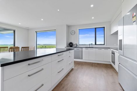Photo of property in 1/757 Tuhikaramea Road, Ngahinapouri, Hamilton, 3290