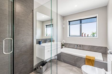 Photo of property in 1 Longcot Drive, Rolleston, 7615