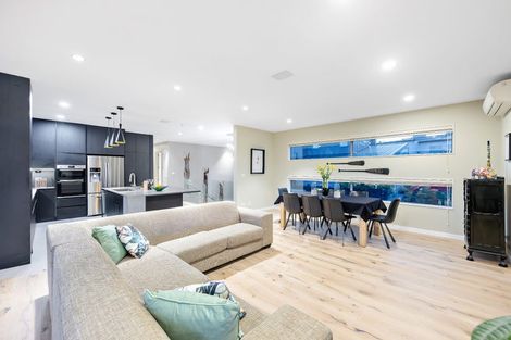 Photo of property in 26 Remuremu Street, Long Bay, Auckland, 0630