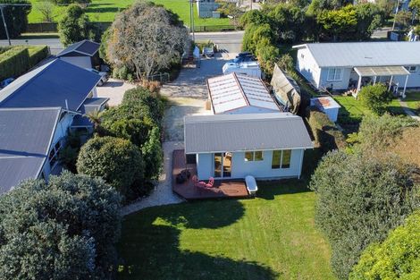 Photo of property in 384 Abel Tasman Drive, Motupipi, Takaka, 7183