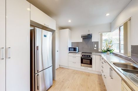 Photo of property in 3/692 Whangaparaoa Road, Stanmore Bay, Whangaparaoa, 0932