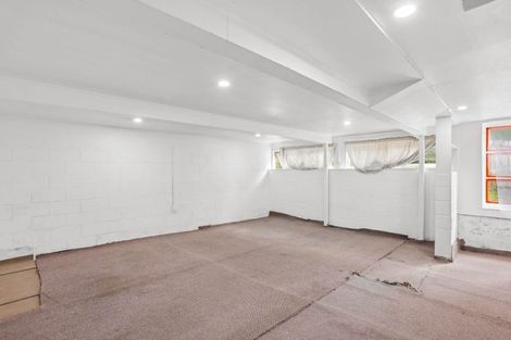 Photo of property in 261 Sturges Road, Henderson, Auckland, 0612