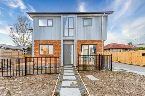 Photo of property in 31 Statesman Street, Henderson, Auckland, 0612