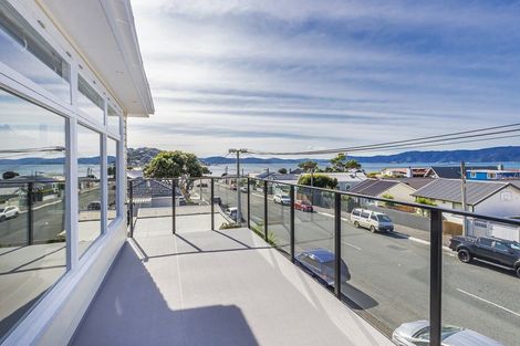 Photo of property in 26 Ferry Street, Seatoun, Wellington, 6022