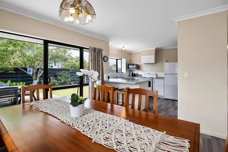 Photo of property in 10 Golf Road, Mount Maunganui, 3116