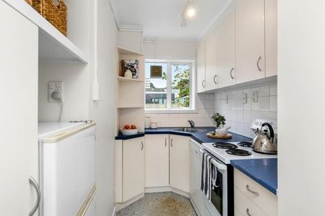 Photo of property in Windsor Court, 340u3 Tinakori Road, Thorndon, Wellington, 6011