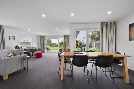 Photo of property in 172 Hendersons Line, Kelvin Grove, Palmerston North, 4470