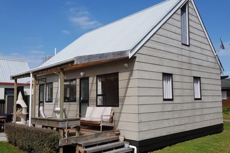 Photo of property in 14 Candu Lane, Kinloch, Taupo, 3377