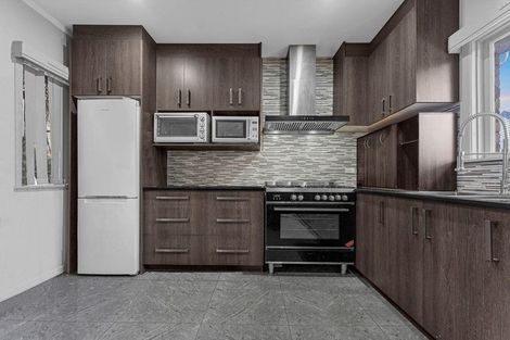 Photo of property in 74 Weymouth Road, Manurewa, Auckland, 2102