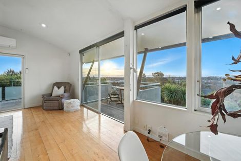 Photo of property in 23 Overdale Drive, Cashmere, Christchurch, 8022