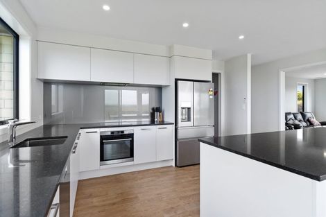 Photo of property in 1/757 Tuhikaramea Road, Ngahinapouri, Hamilton, 3290