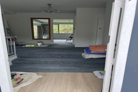 Photo of property in 1/195 Godley Road, Titirangi, Auckland, 0604