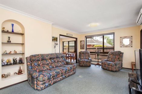 Photo of property in 18 Rembrandt Place, Burnside, Christchurch, 8053