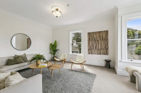 Photo of property in 49 Devon Street, Aro Valley, Wellington, 6021