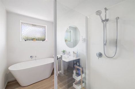 Photo of property in 96 Perry Street, Papanui, Christchurch, 8053