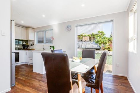 Photo of property in 8 Japonica Crescent, Ranui, Porirua, 5024