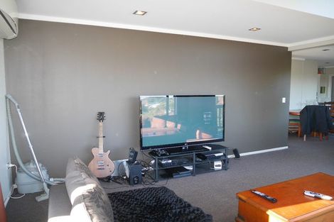 Photo of property in 15 Poneke Drive, Waikanae, 5036