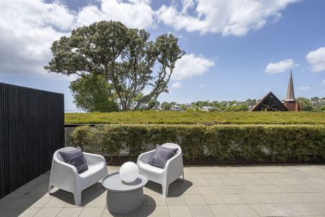 Photo of property in 1a/3 Park Rise, Campbells Bay, Auckland, 0630