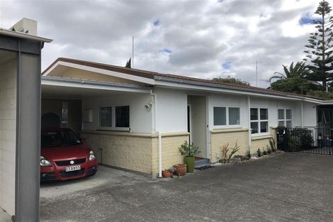 Photo of property in 3/11 Meeanee Quay, Westshore, Napier, 4110