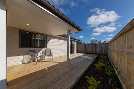 Photo of property in 10 Oldfield Lane, Marton, 4710