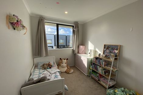Photo of property in 10 Piko Lane, Hobsonville, Auckland, 0616