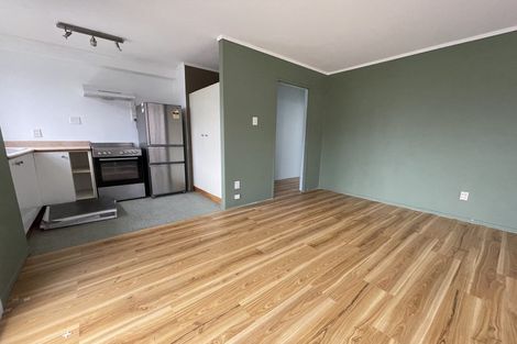 Photo of property in 102u1 Lyall Parade, Lyall Bay, Wellington, 6022