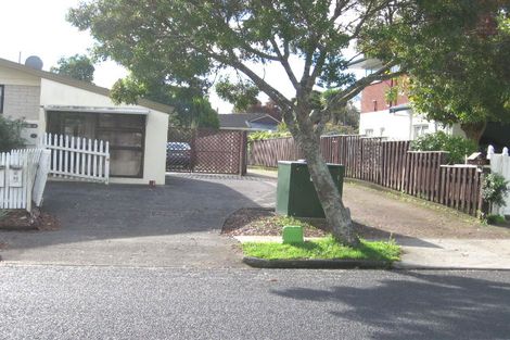 Photo of property in 1/53 Priestley Drive, Bucklands Beach, Auckland, 2014