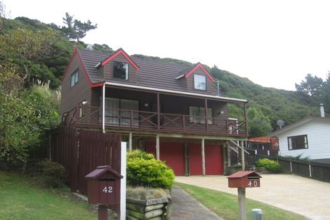 Photo of property in 40 Postgate Drive, Whitby, Porirua, 5024