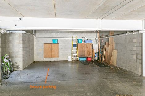 Photo of property in 8h Finlay Terrace, Mount Cook, Wellington, 6021