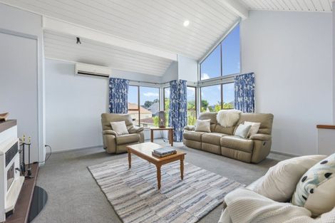 Photo of property in 41a Vivian Wilson Drive, Eastern Beach, Auckland, 2012